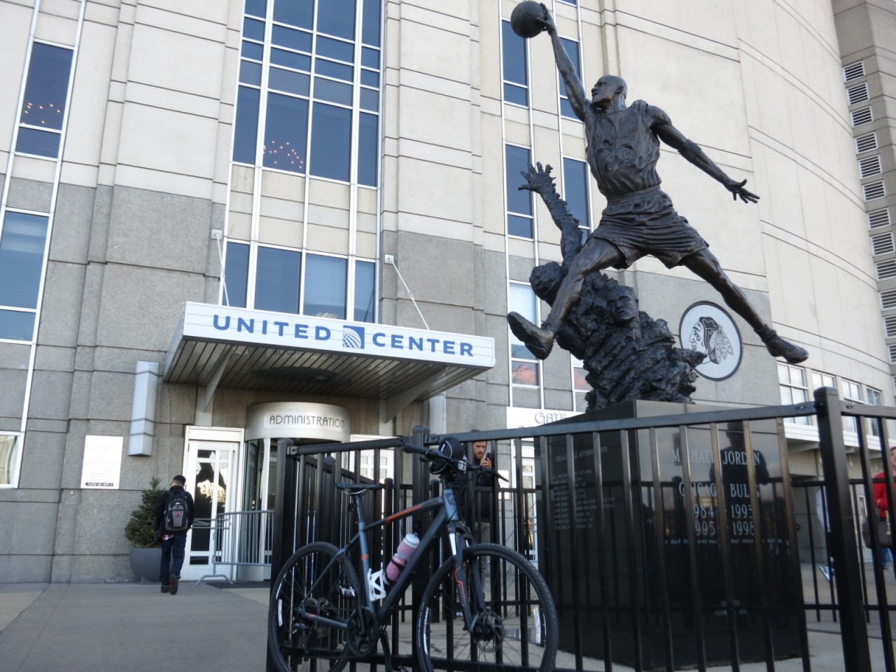 Cicloturismo em Chicago - 2o Pedal: Lakeshore south, Working Bikes, United Center, Madison Ave.